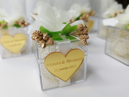 Boîte Cadeau Bonbons Blanc et Dorée