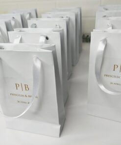 Sac Cadeau à Cordon en Satin Blanc