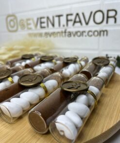 Duo de Café et Bonbons en Bouteilles