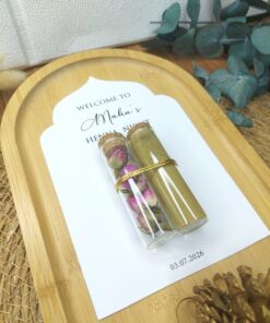 Bouteille De Henné Rose Avec Carte